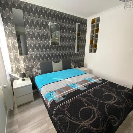 Dorina Wellness Apartment *