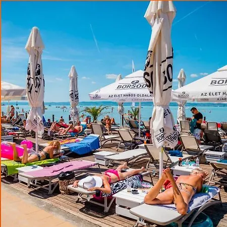 아파트 Dorina Wellness 시오포크