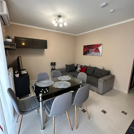 Dorina Wellness 아파트 *