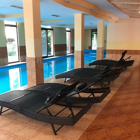 Апартаменты Dorina Wellness Шиофок